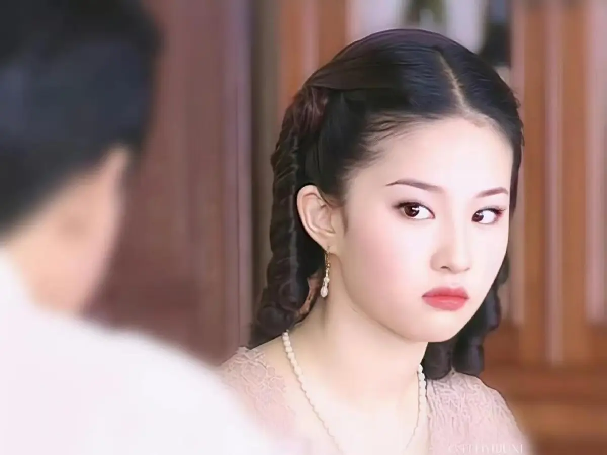 内娱第一美人 林青霞 王祖贤 李嘉欣 关之琳 张曼玉 周慧敏 陈红 刘亦菲_与林青霞齐名的女明星