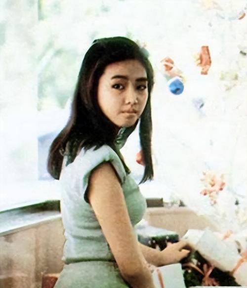 刘德华配偶女明星_刘德华的另一半是谁_刘德华配偶明星女友是谁