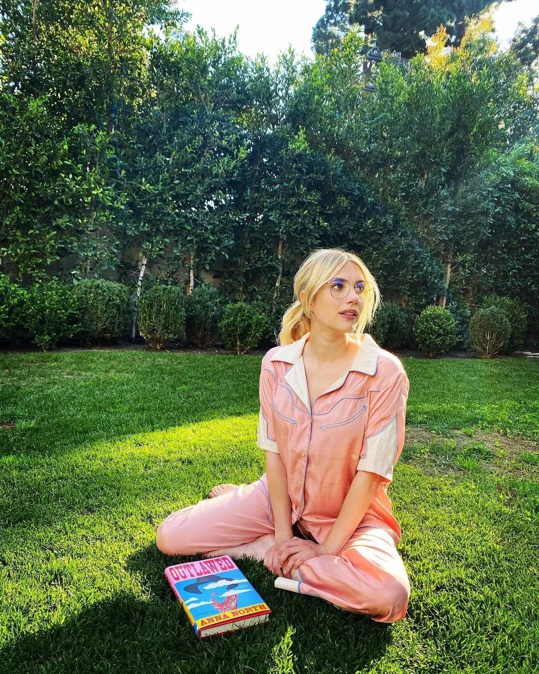 女明星红毯穿搭_春季时尚趋势_晚装女明星